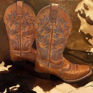 BROWN BOOTS SQUARE TOE RIDING HEEL LADY 8 MEN 7D ARIAT SPUR SHELF STITCH UNISEX